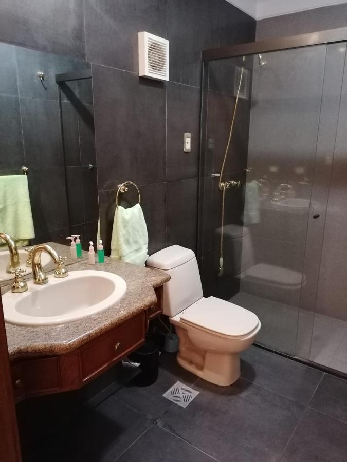 Suites Casa Blanca Santa Cruz de La Sierra Bagian luar foto