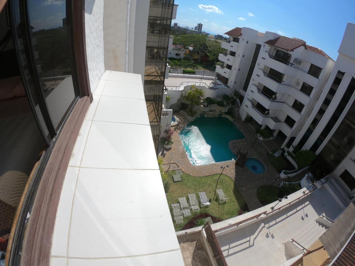 Suites Casa Blanca Santa Cruz de La Sierra Bagian luar foto